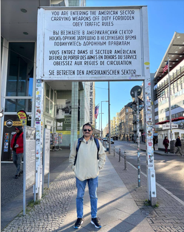 എസ്‌മോ കോൺഫറൻസും ബെർലിൻ മതിലും.!